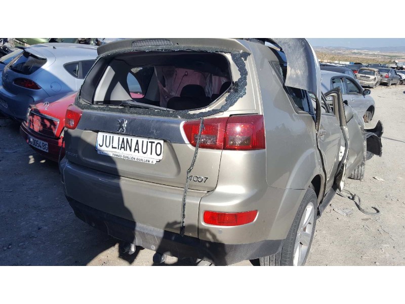 peugeot 4007 del año 2010