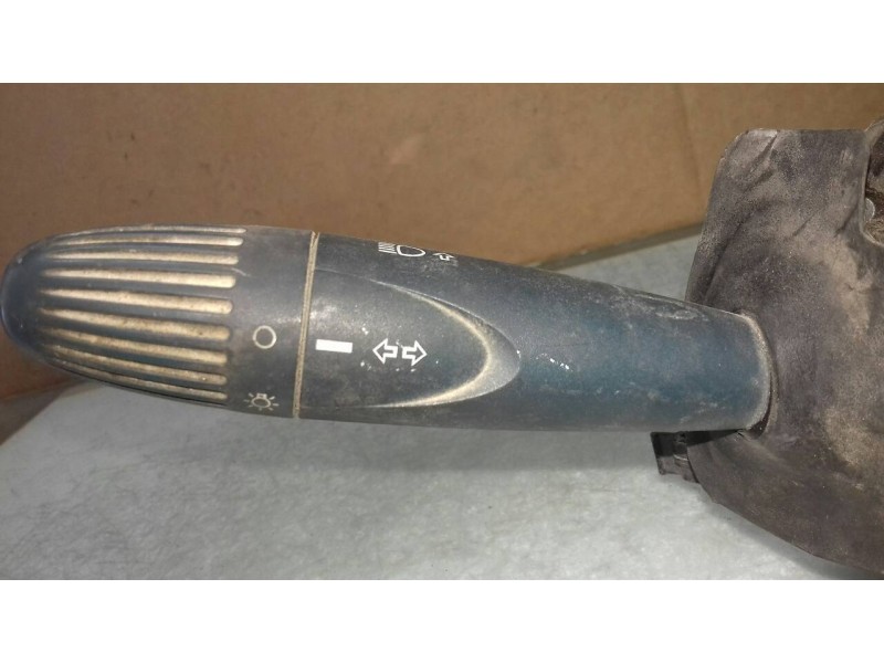 Recambio de mando luces para fiat doblo cargo (223) 1.9 jtd furg. referencia OEM IAM A223 34A3 