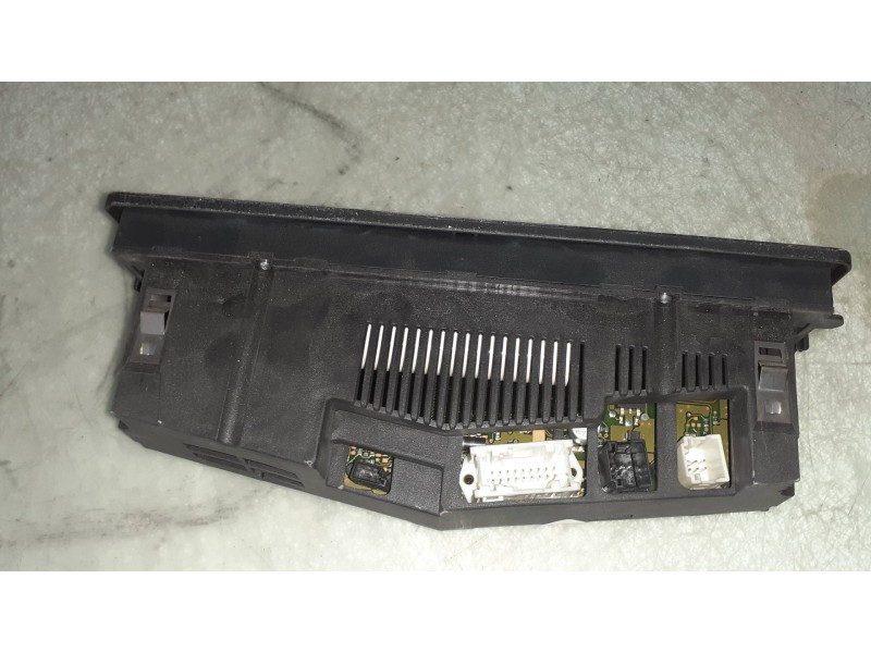 Recambio de mando climatizador para bmw serie 3 compact (e46) 316ti referencia OEM IAM 64116931601  