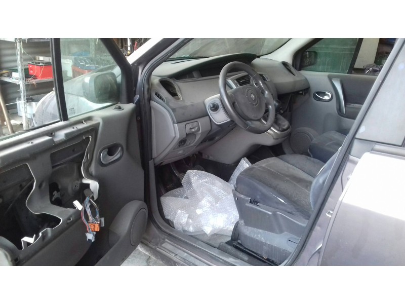 renault scenic ii del año 2004