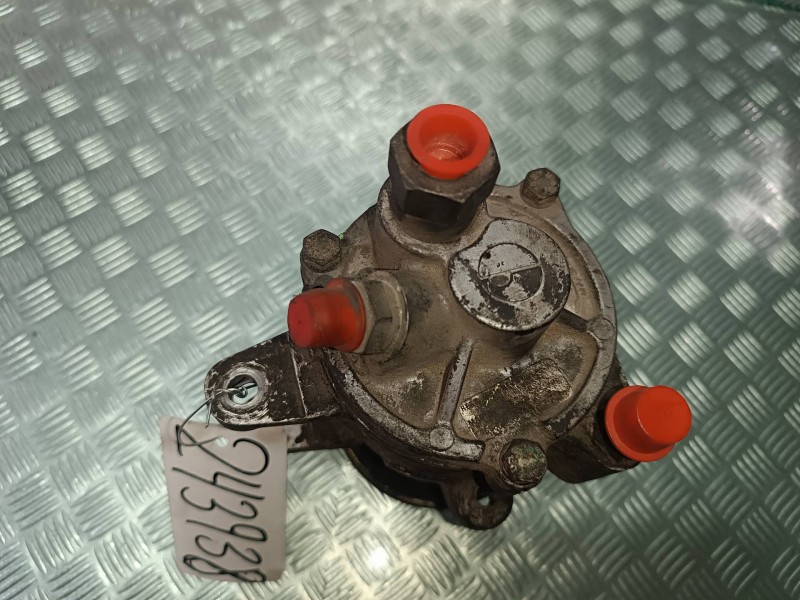 Recambio de bomba direccion para ford sierra turnier finess referencia OEM IAM RE3048  