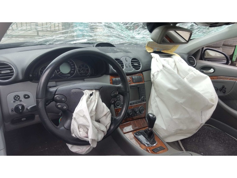 mercedes-benz clase clk (w209) coupe del año 2005