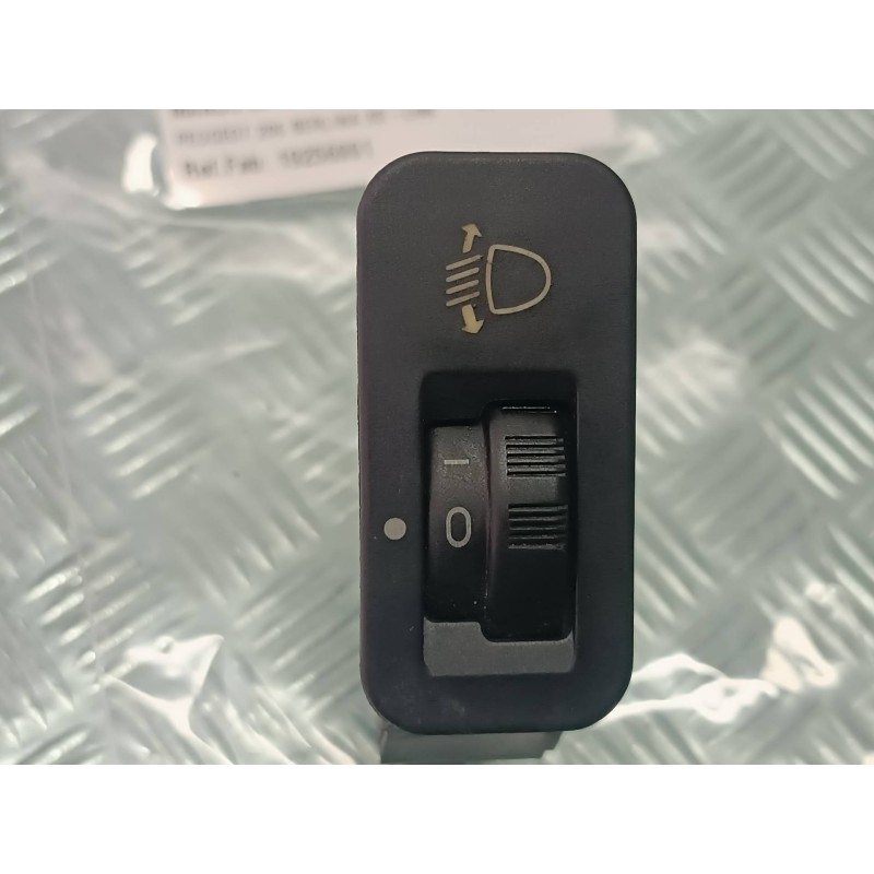 Recambio de interruptor para peugeot 206 berlina xs-line referencia OEM IAM 19256991 CONECTOR 5 PINES REGULADOR ALTURA