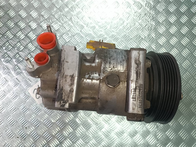 Recambio de compresor aire acondicionado para peugeot 206 berlina xs-line referencia OEM IAM HS300323 SL6V12 SIGMA
