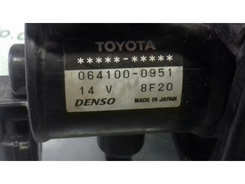 Recambio de bomba agua para toyota prius (nhw20) basis referencia OEM IAM 0641000951 8F20 DENSO