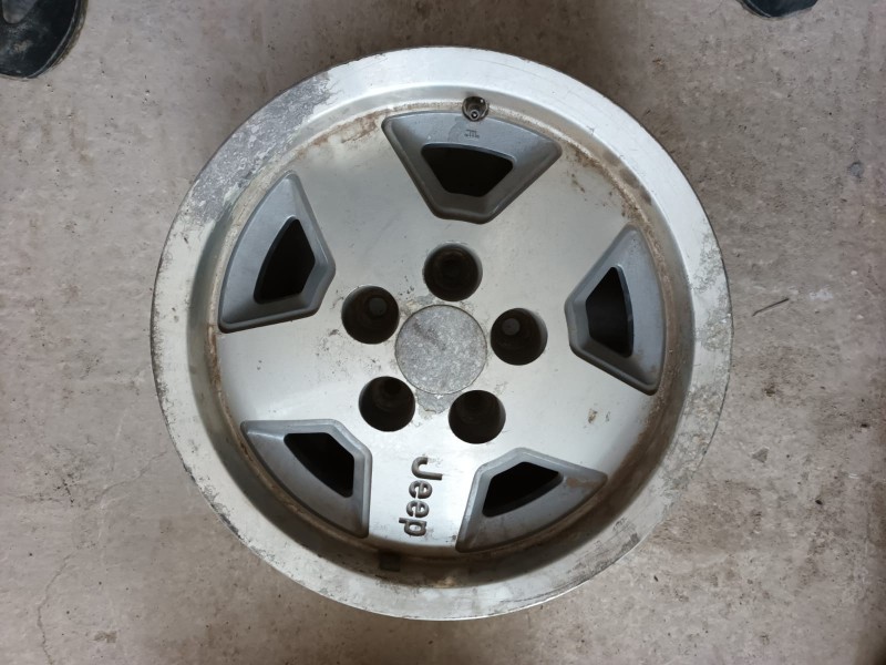 Recambio de juego llantas para chrysler jeep cherokee (j) 2.5 td referencia OEM IAM 8F8952003368 16X7J5 