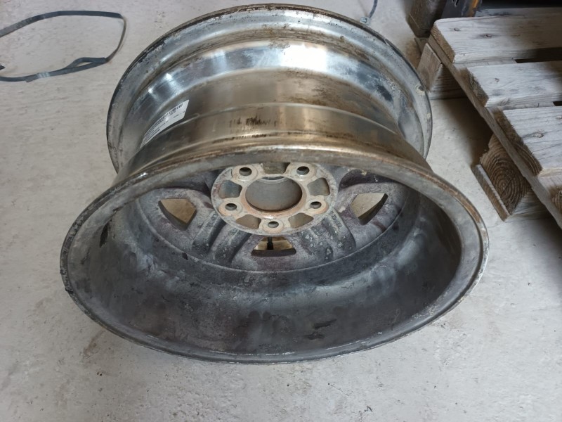 Recambio de juego llantas para chrysler jeep cherokee (j) 2.5 td referencia OEM IAM 8F8952003368 16X7J5 