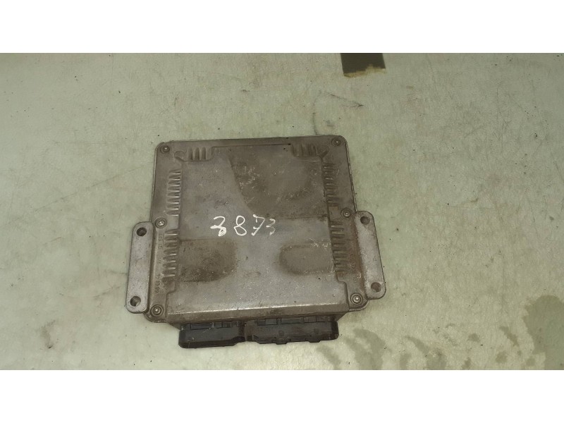 Recambio de centralita motor uce para chrysler voyager (rg) 2.5 crd executive referencia OEM IAM 0281013001  