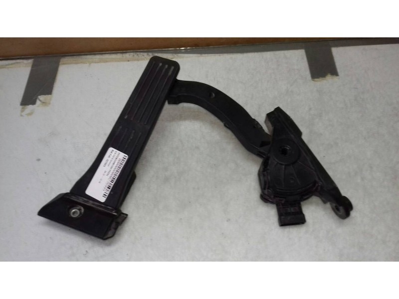 Recambio de potenciometro pedal para kia cee´d concept referencia OEM IAM 327003  