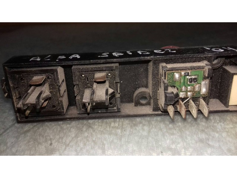 Recambio de mando multifuncion para alfa romeo spider (163) referencia OEM IAM 60685060  