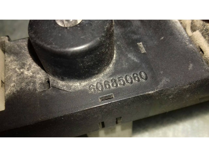 Recambio de mando multifuncion para alfa romeo spider (163) referencia OEM IAM 60685060  