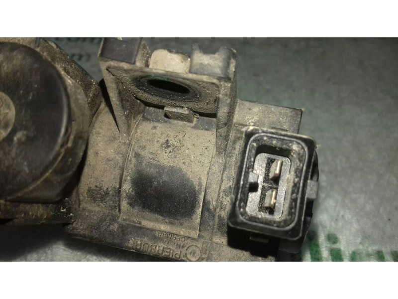 Recambio de valvula aire adicional para renault megane iii berlina 5 p dynamique referencia OEM IAM 8200790180 70181405 