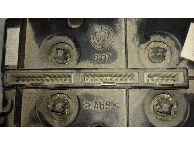 Recambio de mando climatizador para lancia lybra station wagon 1.6 referencia OEM IAM 201427 B837 