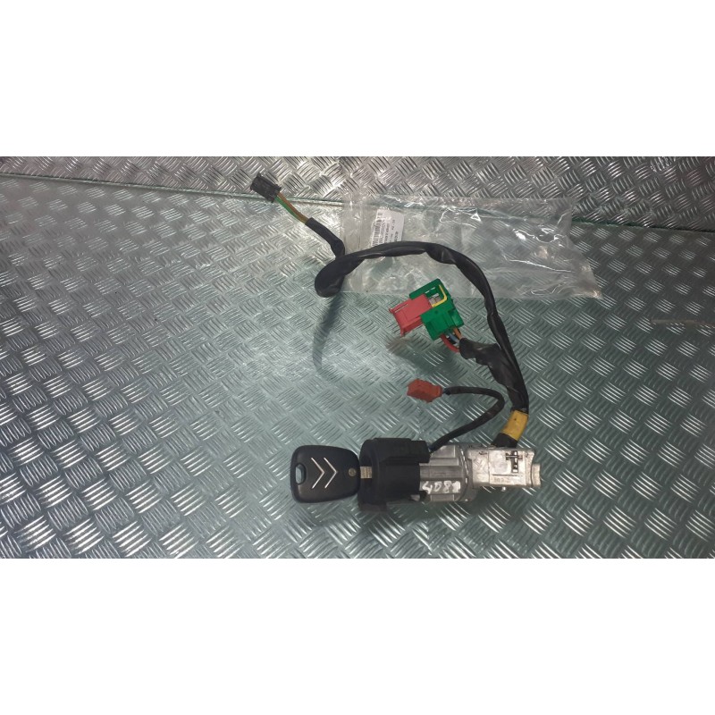 Recambio de conmutador de arranque para citroen c3 1.1 furio referencia OEM IAM 9652781780  DELPHI