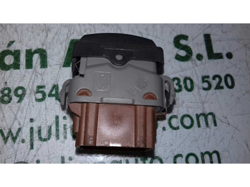 Recambio de interruptor para renault scenic ii confort authentique referencia OEM IAM 2808201 364795 CIERRE