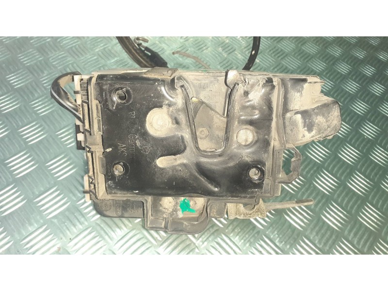 Recambio de cerradura puerta delantera derecha para seat cordoba berlina (6k2) signo referencia OEM IAM 2SBGK4837016D  