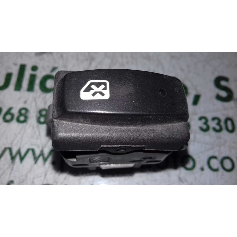 Recambio de interruptor para renault megane ii classic berlina dynamique referencia OEM IAM 439193 2808202 BLOQUEO VENTANILLAS