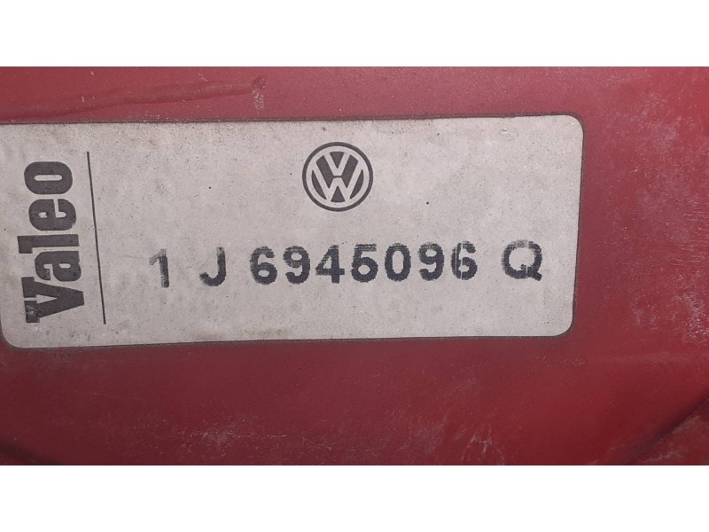 Recambio de piloto trasero derecho para volkswagen golf iv berlina (1j1) conceptline 4motion referencia OEM IAM 1J6945096Q  