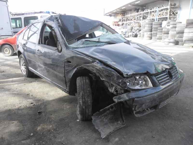 volkswagen bora berlina (1j2) del año 2003