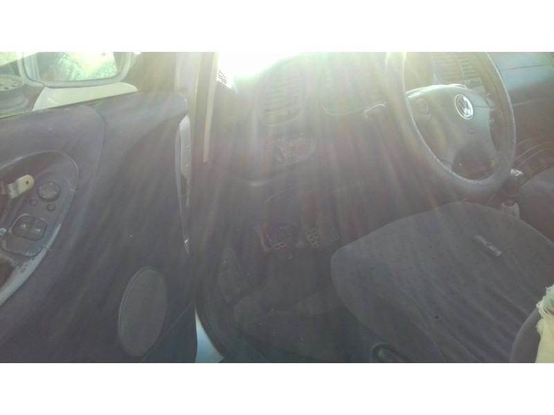 volkswagen sharan (7m8) del año 1999