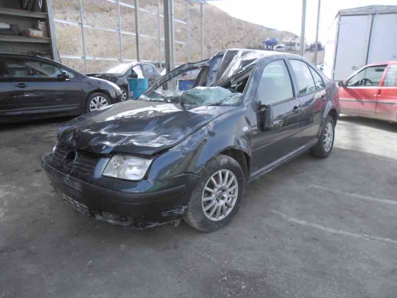 volkswagen bora berlina (1j2) del año 2003