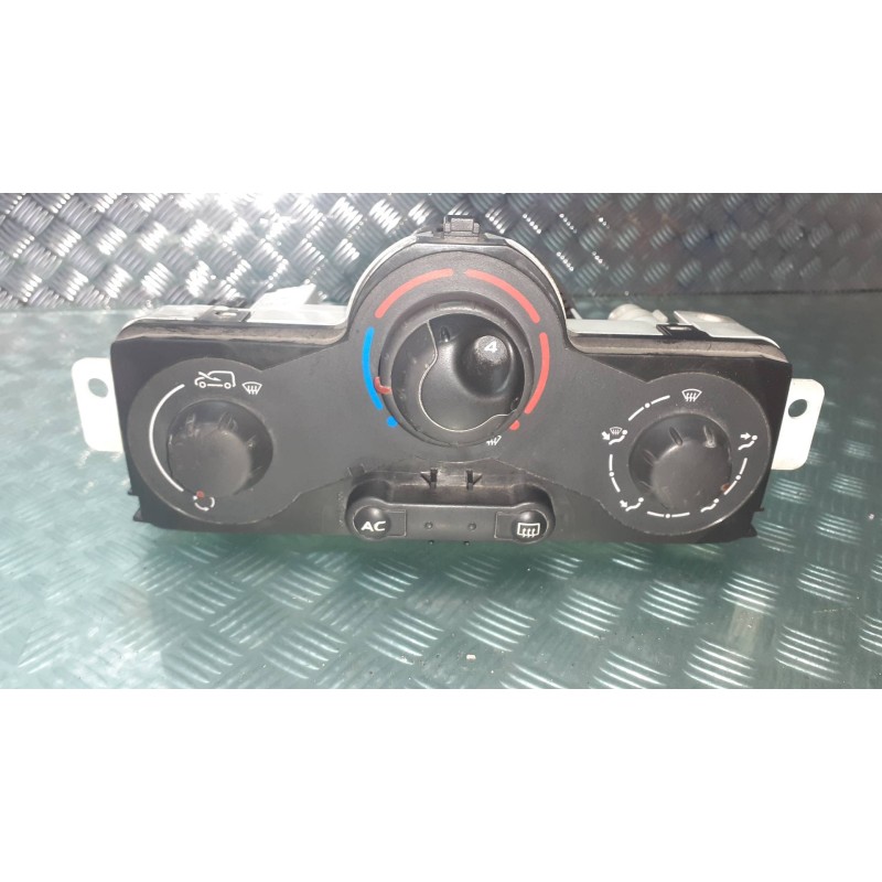 Recambio de mando calefaccion / aire acondicionado para renault kangoo dynamique referencia OEM IAM 5F2140100 5F2142300 DENSO