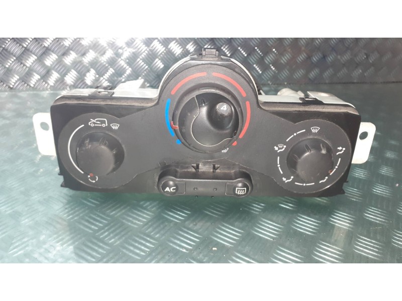 Recambio de mando calefaccion / aire acondicionado para renault kangoo dynamique referencia OEM IAM 5F2140100 5F2142300 DENSO