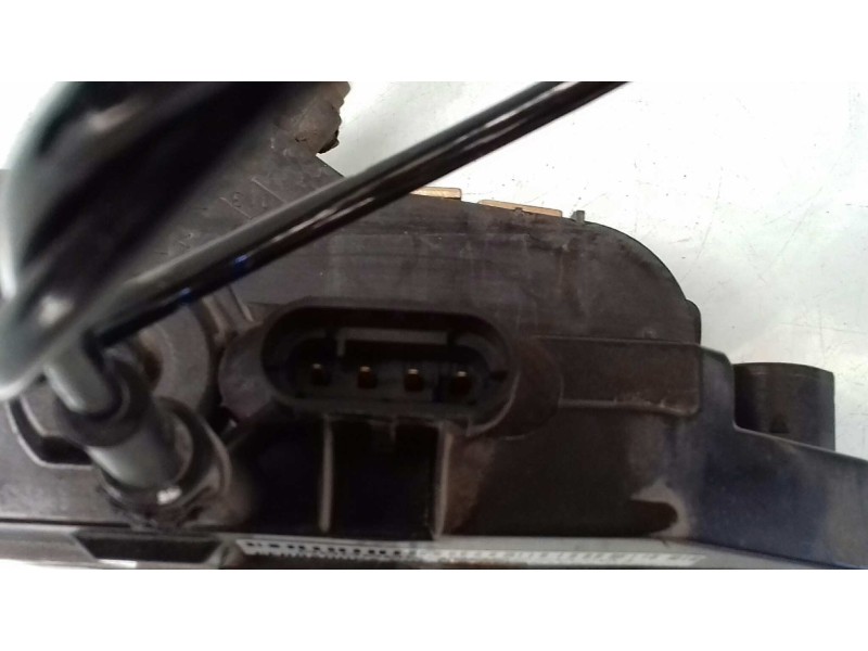 Recambio de cerradura puerta delantera derecha para renault megane ii classic berlina dynamique referencia OEM IAM   4 PINES