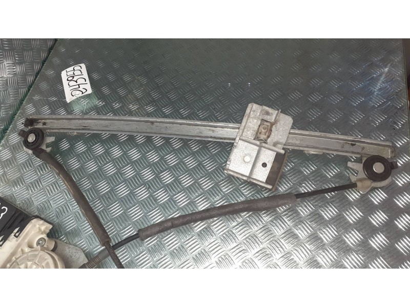 Recambio de elevalunas delantero derecho para volkswagen golf iv berlina (1j1) conceptline 4motion referencia OEM IAM 7746002101