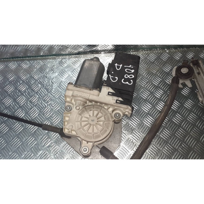 Recambio de elevalunas delantero derecho para volkswagen golf iv berlina (1j1) conceptline 4motion referencia OEM IAM 7746002101