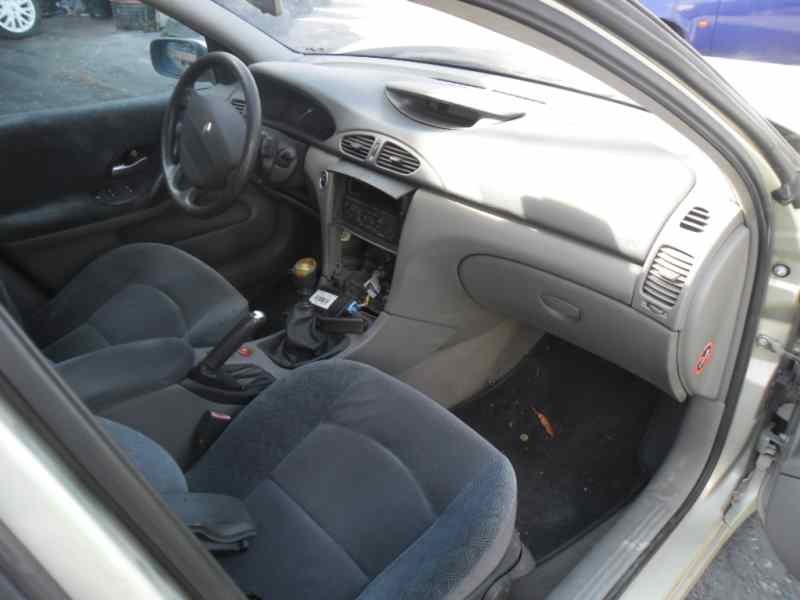 renault laguna ii (bg0) del año 2002