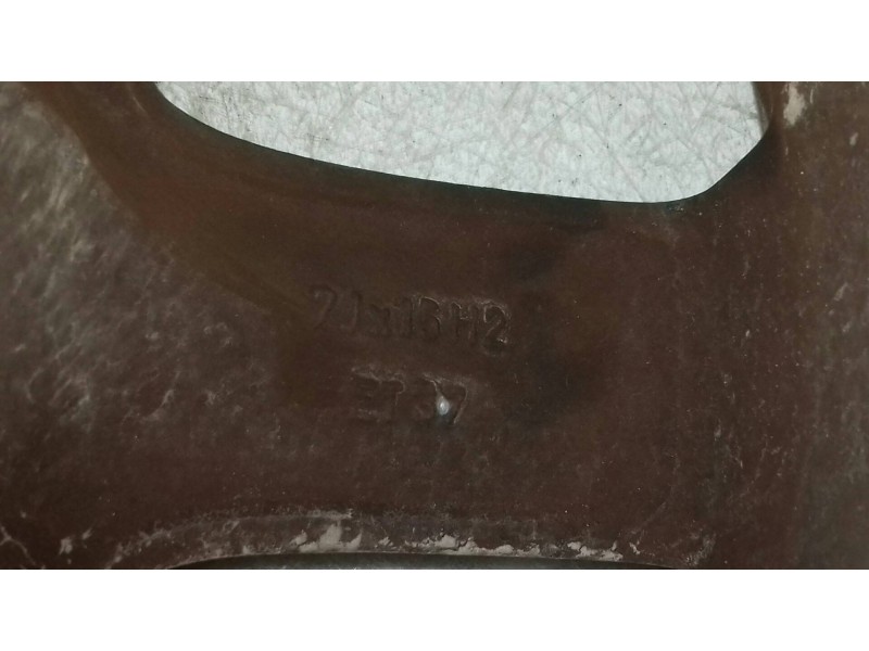 Recambio de juego llantas para volkswagen passat berlina (3b3) edition referencia OEM IAM 3B0601025K 7JX15H2 ET37