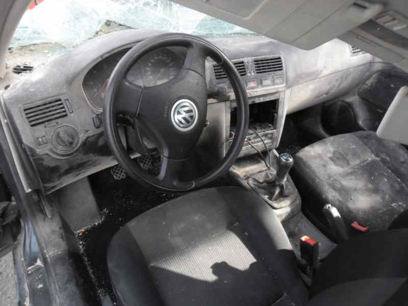 volkswagen bora berlina (1j2) del año 2003