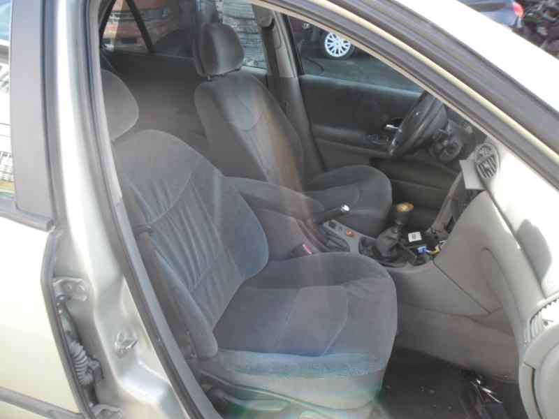 renault laguna ii (bg0) del año 2002