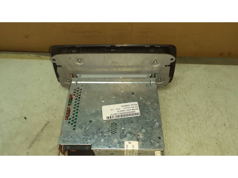 Recambio de sistema audio / radio cd para seat ibiza (6j5) sport referencia OEM IAM 6J0035153  