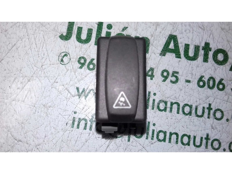 Recambio de interruptor para renault megane ii classic berlina dynamique referencia OEM IAM 107965A 2808202 ESP