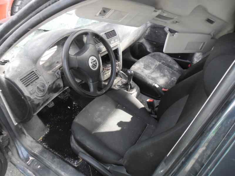 volkswagen bora berlina (1j2) del año 2003