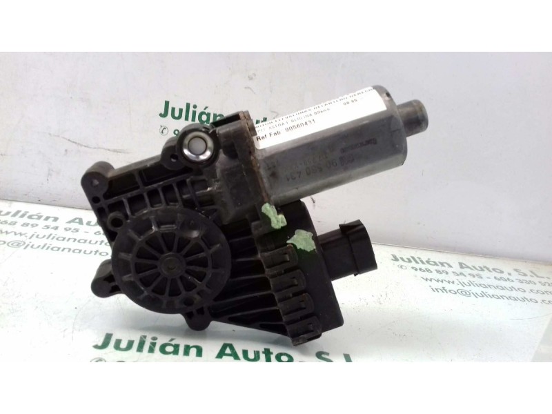 Recambio de motor elevalunas delantero derecho para opel astra f berlina básico referencia OEM IAM 90560431 0100191244 