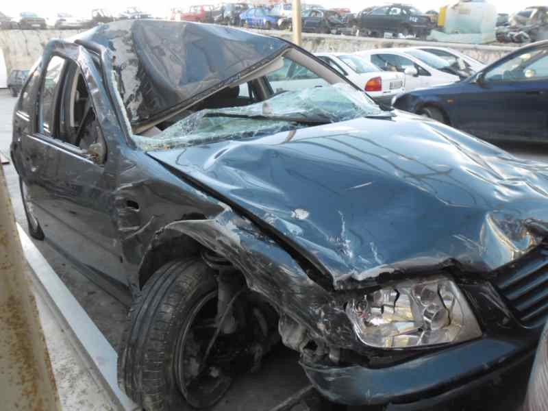 volkswagen bora berlina (1j2) del año 2003