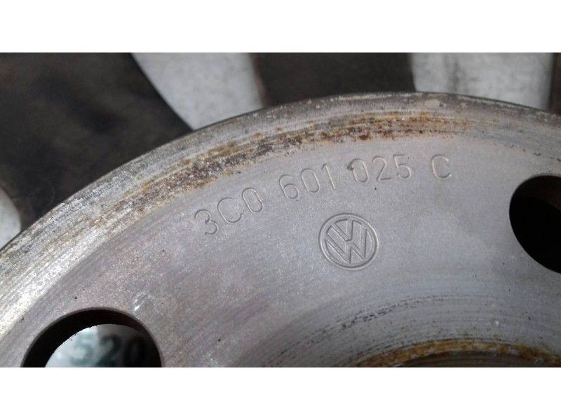 Recambio de llanta para volkswagen passat berlina (3b3) advance referencia OEM IAM 3C0601025C 7JX16 ET 45