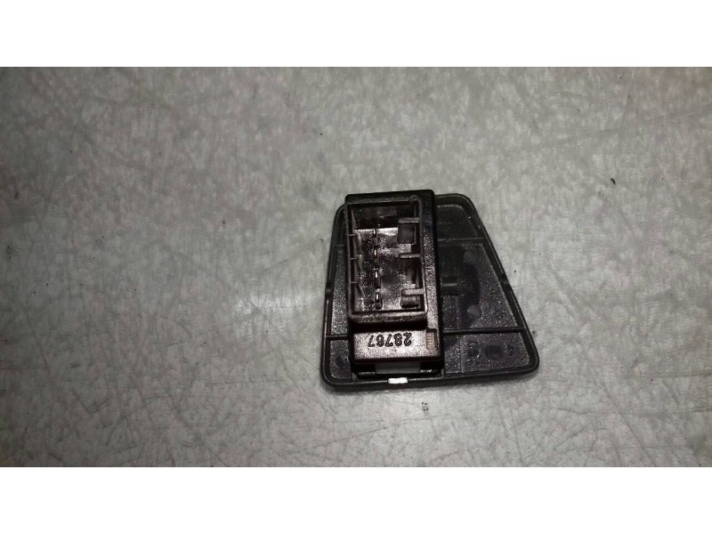 Recambio de mando elevalunas delantero derecho para fiat panda (169) 1.2 8v dynamic referencia OEM IAM 23767  