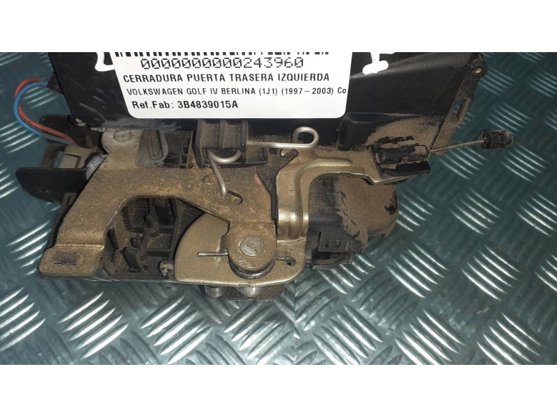 Recambio de cerradura puerta trasera izquierda para volkswagen golf iv berlina (1j1) conceptline 4motion referencia OEM IAM 3B48