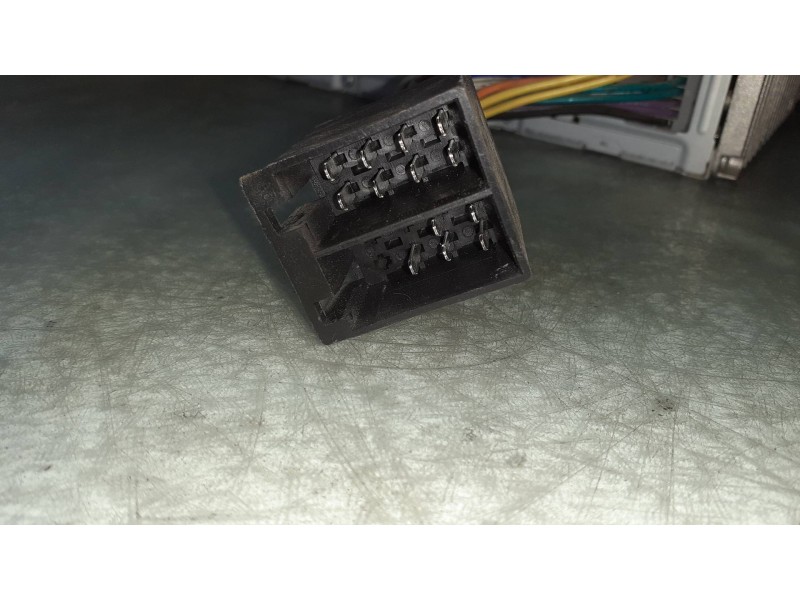 Recambio de sistema audio / radio cd para chrysler voyager (rg) 2.5 crd executive referencia OEM IAM P05091610AD  