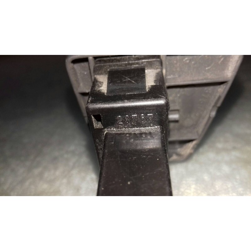 Recambio de mando elevalunas delantero izquierdo para fiat panda (169) 1.2 8v dynamic referencia OEM IAM 28767 7166A 