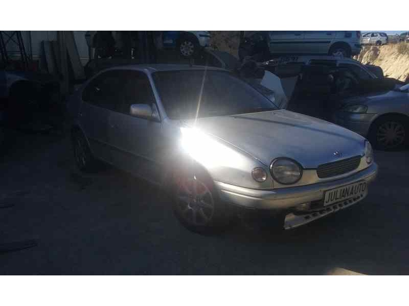 toyota corolla (e11) del año 1999