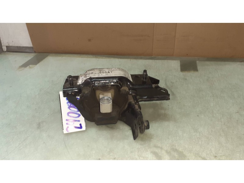 Recambio de soporte motor izquierdo para seat ibiza (6j5) sport referencia OEM IAM 6Q0199555AT  