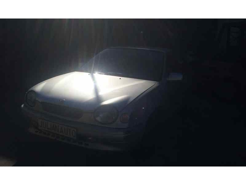toyota corolla (e11) del año 1999
