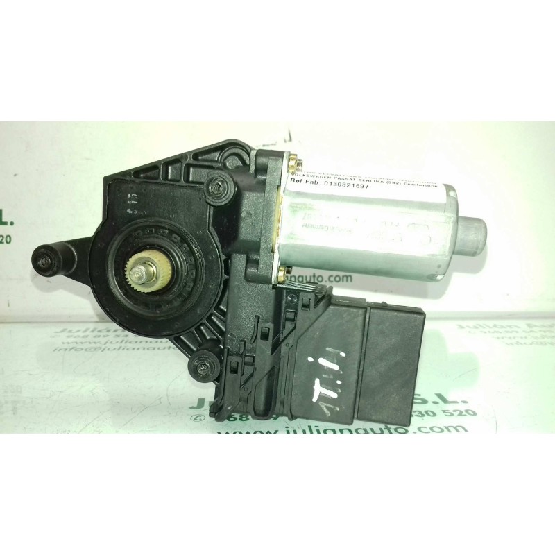 Recambio de motor elevalunas trasero izquierdo para volkswagen passat berlina (3b2) comfortline referencia OEM IAM 0130821697 05