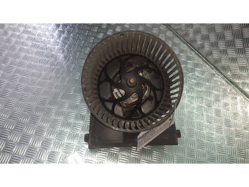 Recambio de ventilador calefaccion para volkswagen golf iv berlina (1j1) conceptline 4motion referencia OEM IAM 657877G  H356578