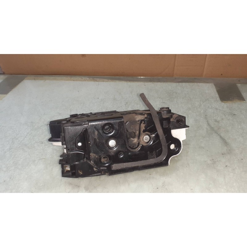 Recambio de cerradura puerta trasera derecha para seat ibiza (6j5) sport referencia OEM IAM 6J0839016A 3+3 NEGRO